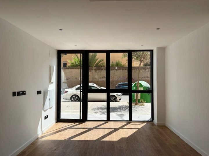 Loft con ventanal de suelo a techo en Benalúa, Alicante